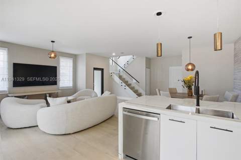 4250 NW 83rd Ave, Doral FL - photo 18 of 78