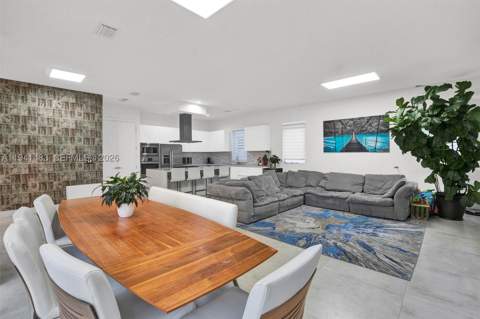 10055 NW 77th St, Doral FL - photo 11 of 55