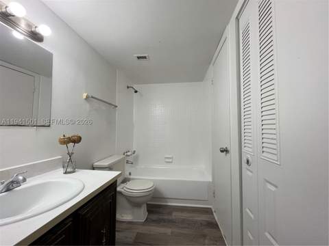 492 NW 165th St Rd C-611, Miami FL - photo 8 of 12
