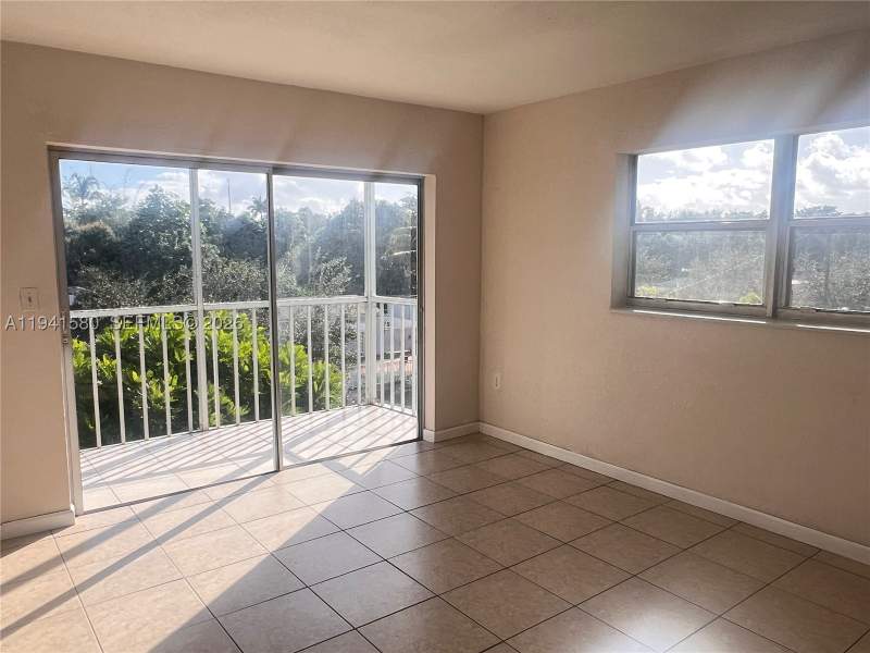 1 bedroom Condominium at 12290 NE 11th Ct 203, Gold Coast Condo, North Miami — photo 3