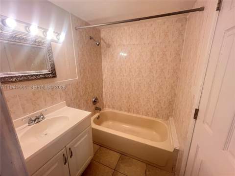 12290 NE 11th Ct 203, North Miami FL - photo 7 of 9
