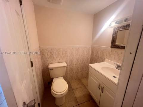 12290 NE 11th Ct 203, North Miami FL - photo 8 of 9