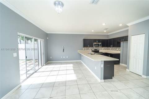 3136 SE 2nd Dr, Homestead FL - photo 6 of 37
