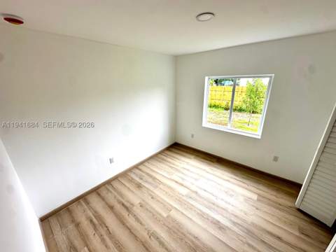 722 NW 6 Ct, Florida City FL - photo 14 of 64