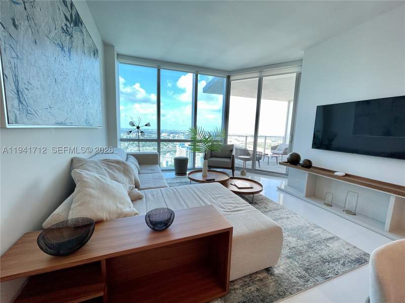 2 bedroom Condominium at 851 NE 1st Ave 3606, Paramount Worldcenter, Miami — photo 5