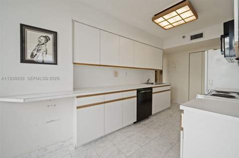 19195 NE 36th Ct 710, Aventura FL - photo 9 of 28