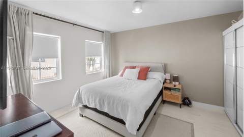 645 Michigan Ave A, Miami Beach FL - photo 15 of 27