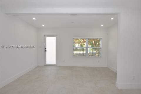 1084 NW 66th St, Miami FL - photo 13 of 34