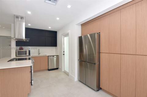 1084 NW 66th St, Miami FL - photo 17 of 34
