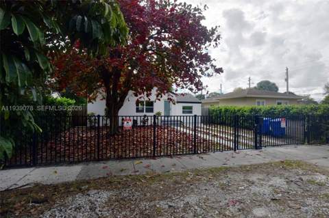 1084 NW 66th St, Miami FL - photo 9 of 34