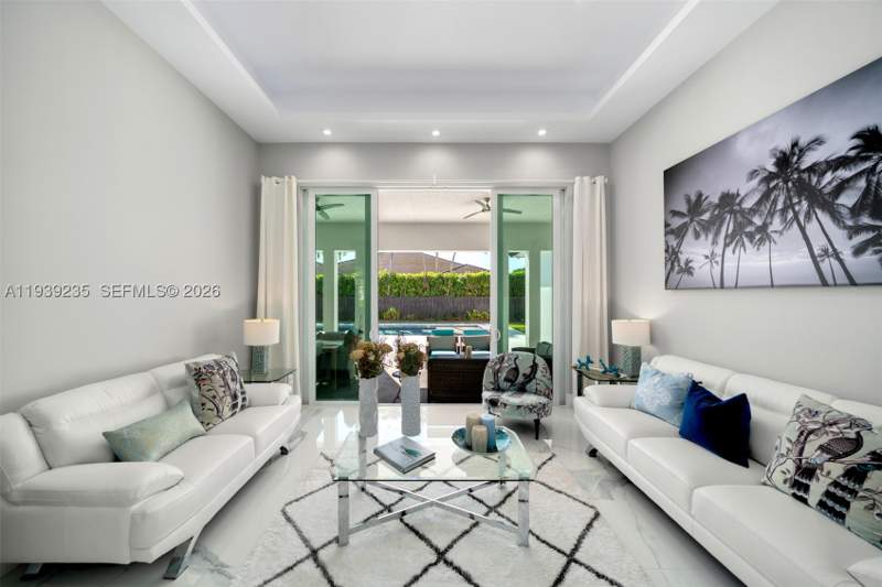 5 bedroom SingleFamilyResidence at 10250 SW 135th St, West Grove Estates, Miami — photo 5