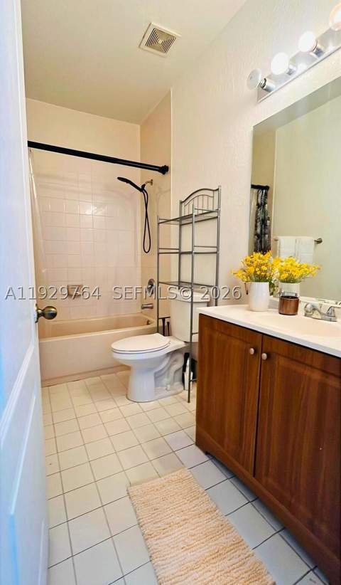 2811 SE 17th Ave 210, Homestead FL - photo 7 of 15