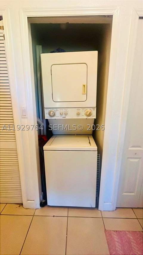 2811 SE 17th Ave 210, Homestead FL - photo 8 of 15