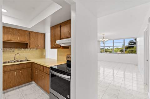 1351 NE Miami Gardens Dr 301E, Miami FL - photo 18 of 29