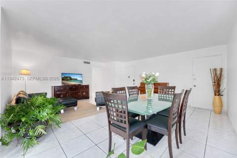 11840 NE 19th Dr 9, North Miami FL - photo 7 of 34