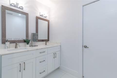 18555 SW 83rd Pl, Cutler Bay FL - photo 21 of 42