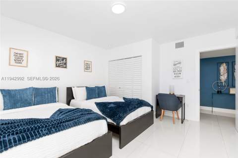 18555 SW 83rd Pl, Cutler Bay FL - photo 23 of 42