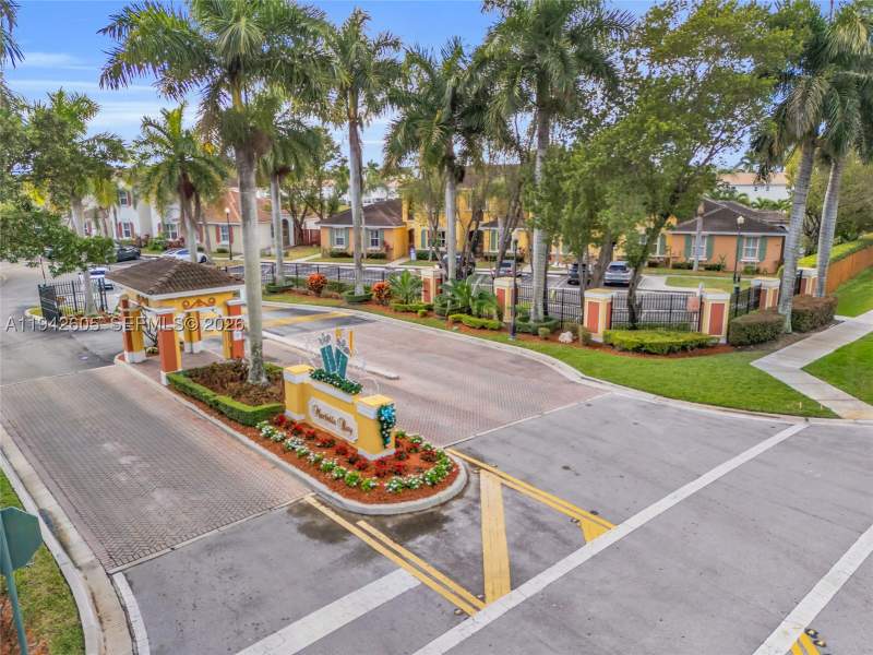 3 bedroom Townhouse at 950 NE 42nd Pl, Marbella Bay, Homestead — photo 5