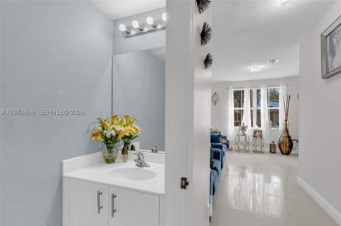 950 NE 42nd Pl, Homestead FL - photo 8 of 27