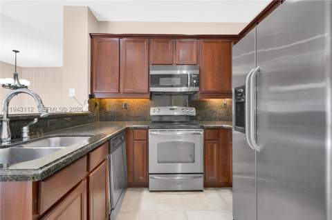 14102 SW 276th St, Homestead FL - photo 14 of 36