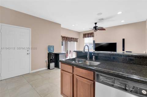 14102 SW 276th St, Homestead FL - photo 16 of 36