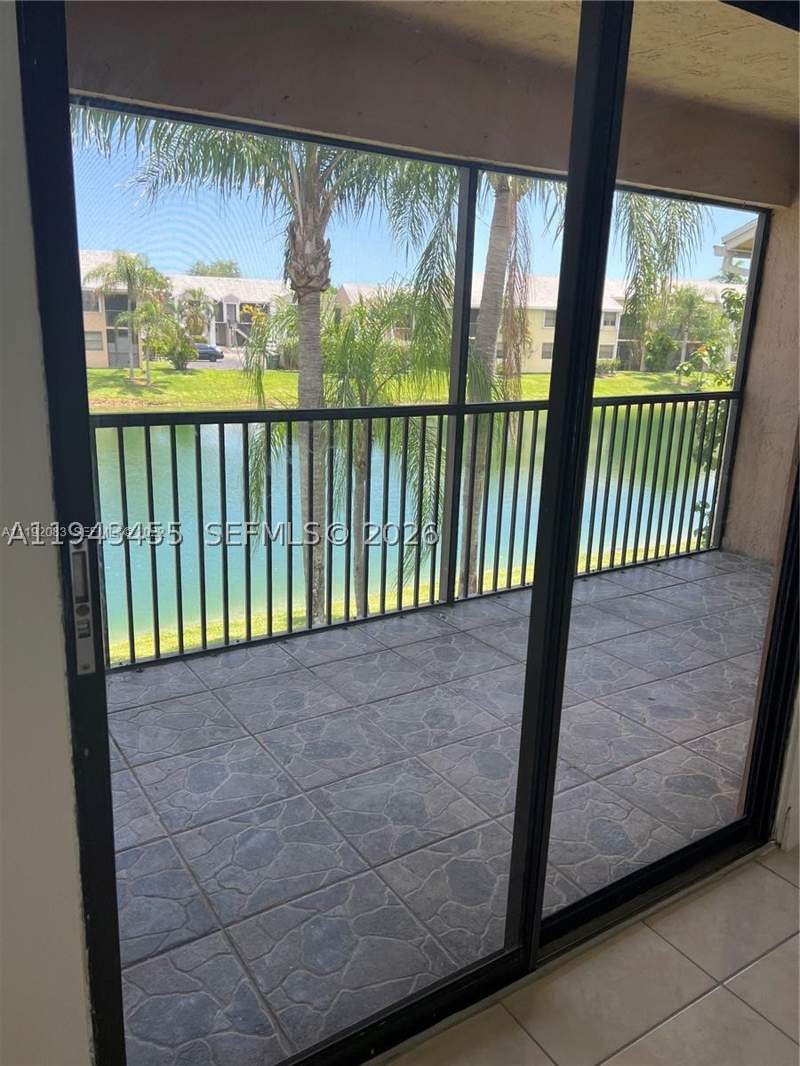 2 bedroom Condominium at 1017 Washington Cir 1017-I, Lakeshore Condo 11, Homestead — photo 5