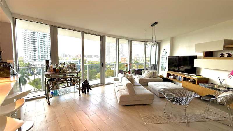 3 bedroom Condominium at 488 NE 18th St 700, Aria On The Bay Condo, Miami — photo 1