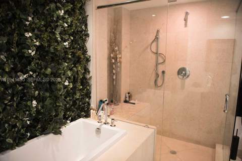 495 Brickell Ave 3805, Miami FL - photo 10 of 18