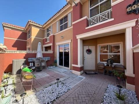 6015 NW 116th Pl 465, Doral FL - photo 6 of 10