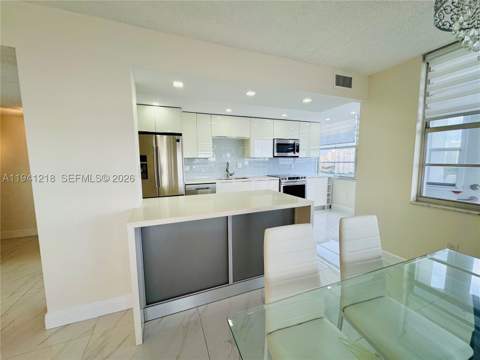 18041 Biscayne Blvd *Boat Slip & Unit* 1605, Aventura FL - photo 21 of 59