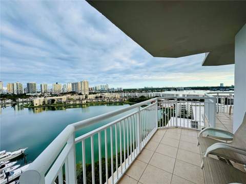 18041 Biscayne Blvd *Boat Slip & Unit* 1605, Aventura FL - photo 9 of 59