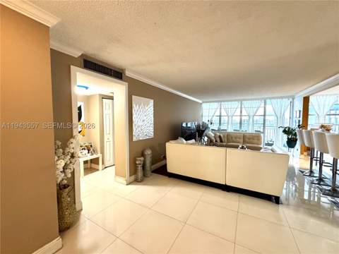 301 174th St 2201, Sunny Isles Beach FL - photo 8 of 19