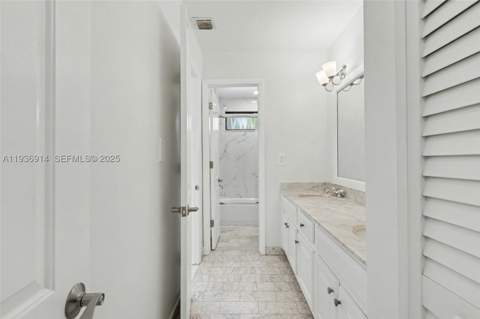 523 NE 38th St 6, Miami FL - photo 22 of 56