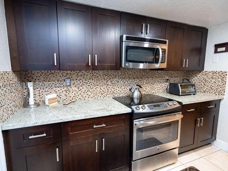 2 bedroom Condominium at 8600 SW 109th Ave 4-114, Courtyards At Kendall Con, Miami — photo 2