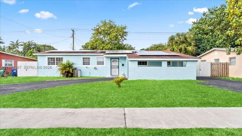 3 bedroom SingleFamilyResidence at 18502 NW 23rd Ct, Bell Gardens, Miami Gardens — photo 2