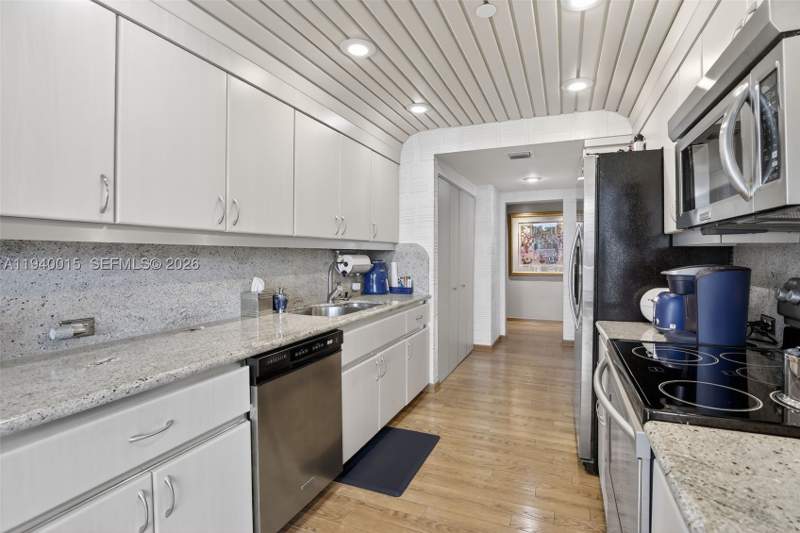 2 bedroom Condominium at 3000 Island Blvd 502, 3000 Isl Blvd Williams Is, Aventura — photo 5