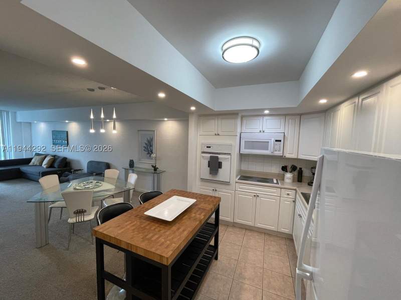 1 bedroom Condominium at 19370 Collins Ave 222, Ocean Reserve Condo, Sunny Isles Beach — photo 5