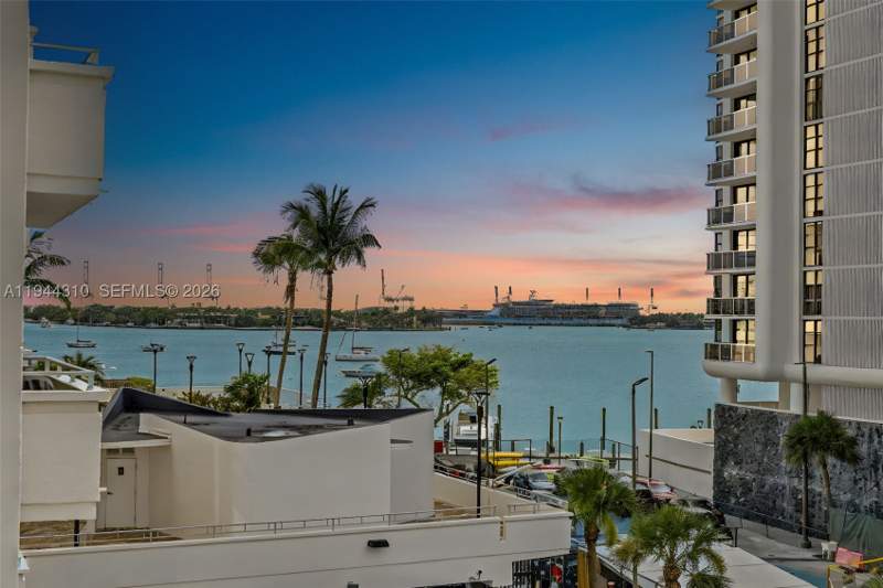 2 bedroom Condominium at 11 Island Ave 411, Costa Brava Condo, Miami Beach — photo 5