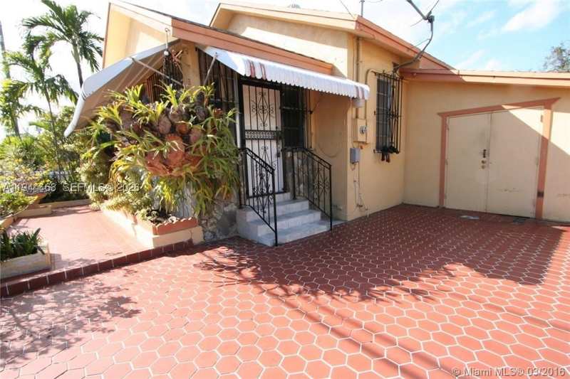 3 bedroom SingleFamilyResidence at 1119 SW 9th St, Lawrence Est Land Cos Sub, Miami — photo 1