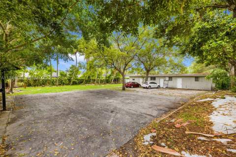 7761 SW 122nd Ave, Miami FL - photo 12 of 54