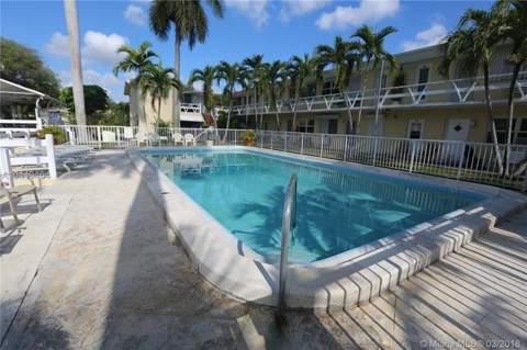 1820 Venice Park Drive 205, North Miami FL - photo 10 of 13