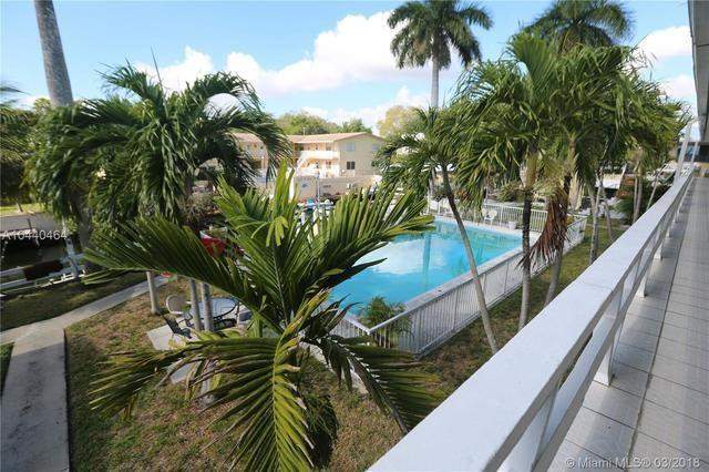 1 bedroom Condominium at 1820 Venice Park Drive 205, Venice Arms, North Miami — photo 2