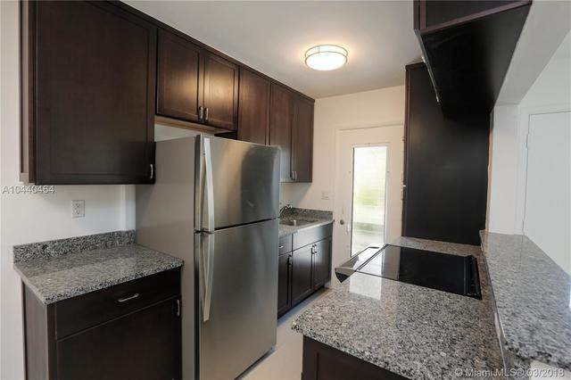 1 bedroom Condominium at 1820 Venice Park Drive 205, Venice Arms, North Miami — photo 3