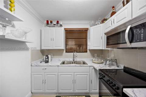 20150 SW 89th Ct, Cutler Bay FL - photo 16 of 48