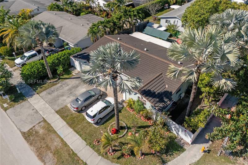 6 bedroom SingleFamilyResidence at 20150 SW 89th Ct, Old Cutler Cove, Cutler Bay — photo 2
