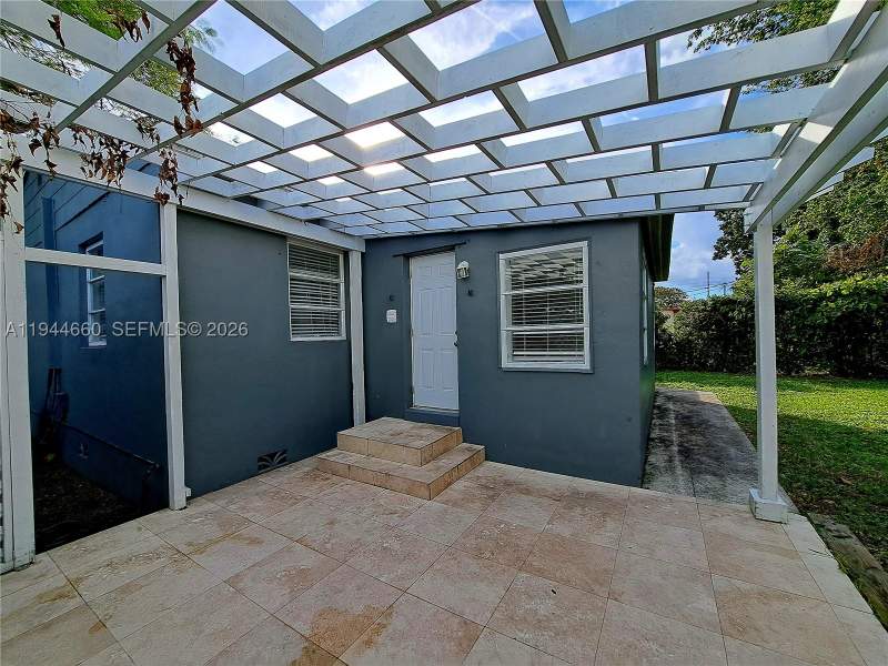 3 bedroom SingleFamilyResidence at 335 NW 102nd St, Parkers Shores, Miami — photo 5