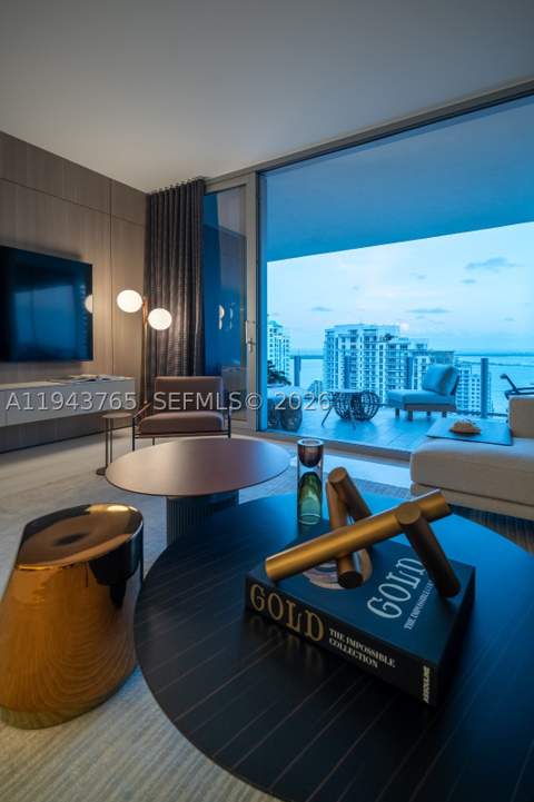 300 Biscayne Blvd Way 3403, Miami FL - photo 19 of 77