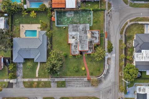500 SW 39th Ct, Miami FL - photo 11 of 40