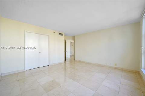 19101 NE 36th Ct 2006, Aventura FL - photo 12 of 28