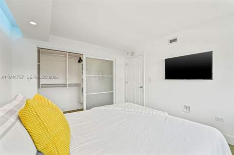 1881 Washington Ave 5H, Miami Beach FL - photo 23 of 30